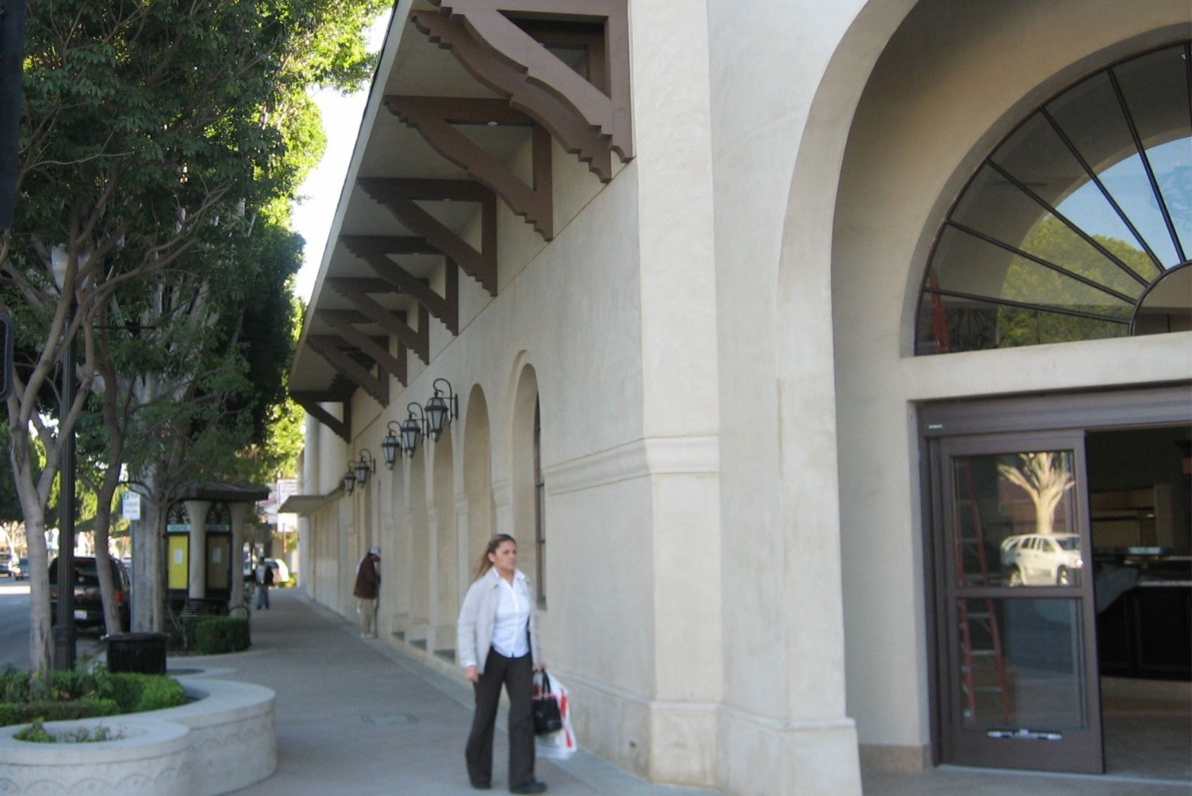 Porto’s Bakery & Cafe Burbank dbaArchitects
